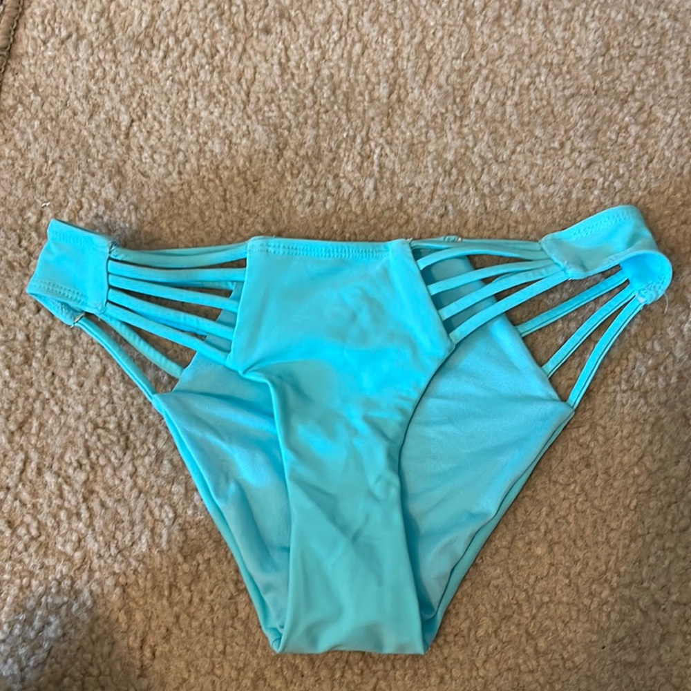 Bikini bottoms